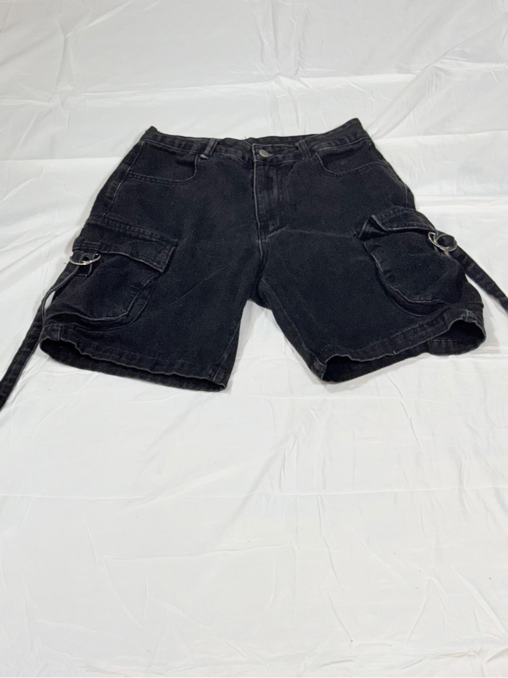 Y2K Black Denim Cargo Shorts Women M Grommet Strap Skater Grunge O15
